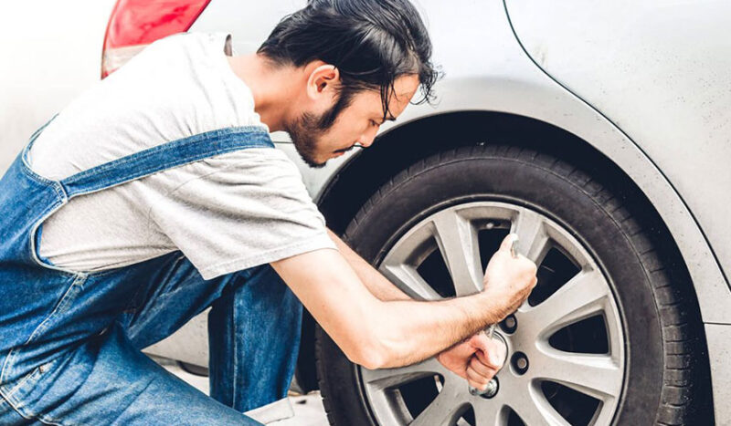 علت صدای تق تق چرخ جلو هنگام دور زدن