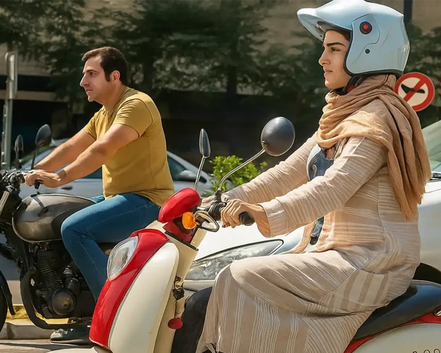 تصویب صدور گواهینامه موتورسواری برای بانوان