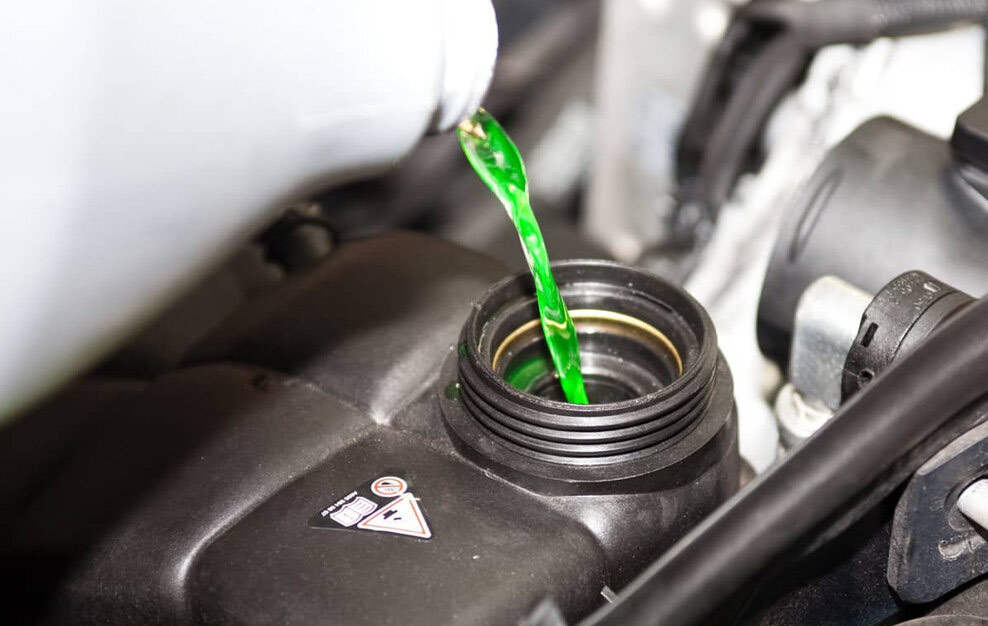 آیا باید ضدیخ ماشین را تعویض کنم